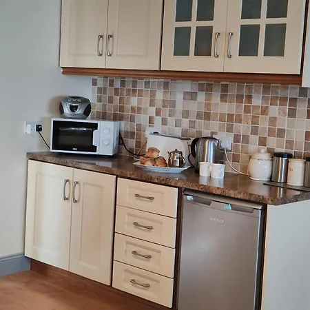 Teach Molcamor, Achill Island Salia