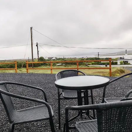 Teach Molcamor, Achill Island * Salia